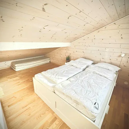 Spacious Family By The Coastline Lyngdal